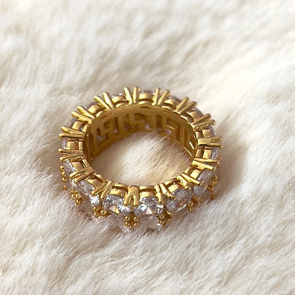 18K Goldplated Zirconia Ring - Picture 7 of 11